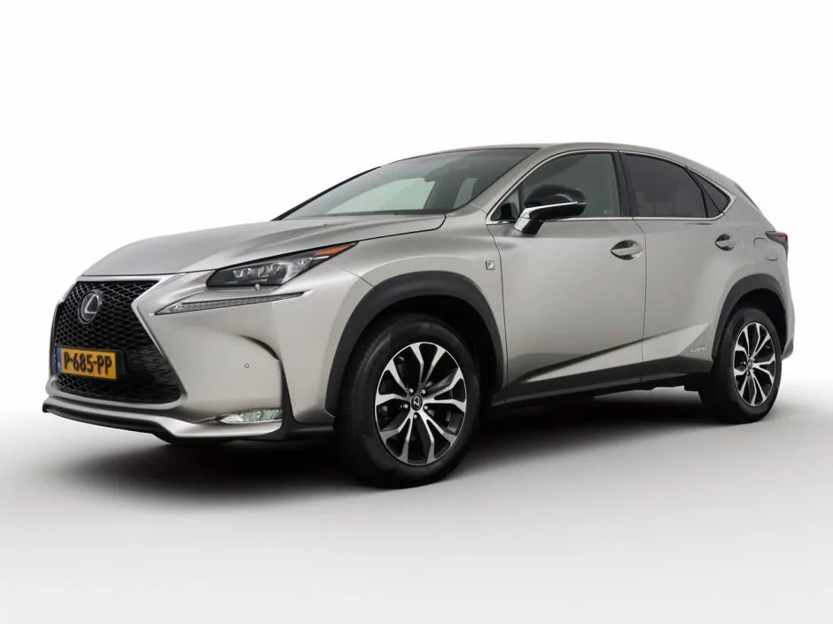 Lexus NX (2016) — foto 1