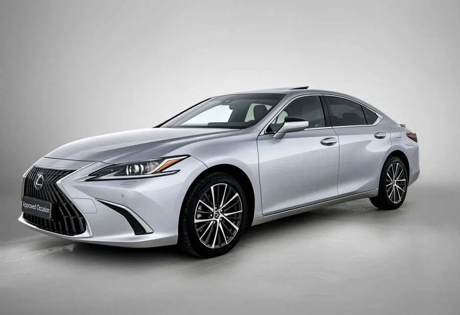 Lexus ES (2024) — foto 1