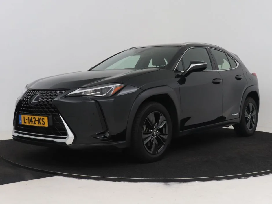 Lexus UX (2020) — foto 1