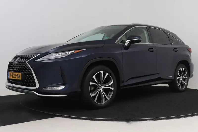 Lexus RX (2020)