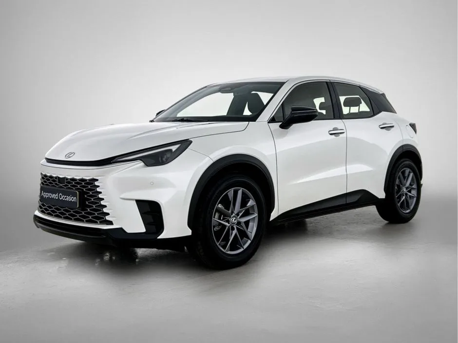 Lexus LBX (2025) — foto 1