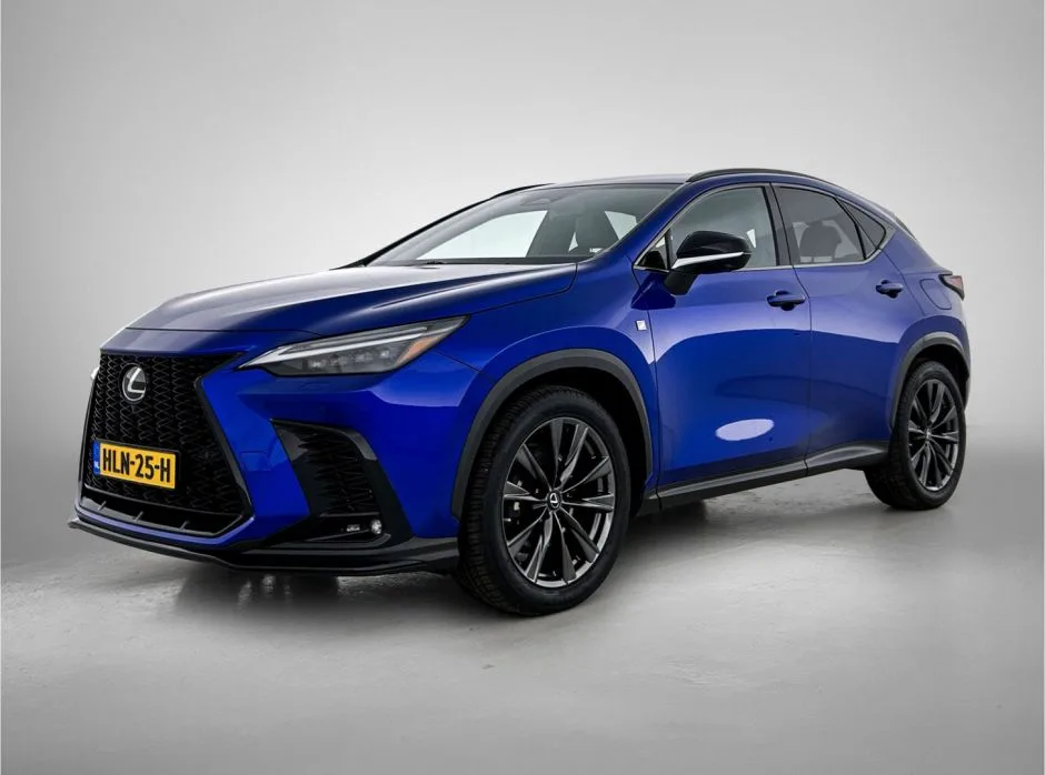 Lexus NX (2022) — foto 1