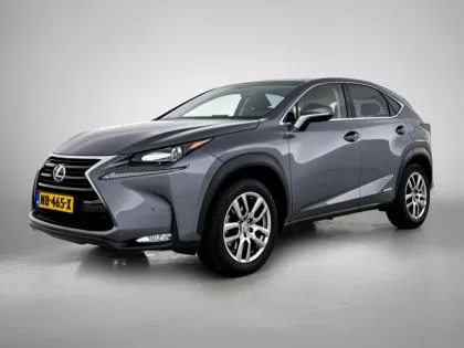 Lexus NX (2017) — foto 1