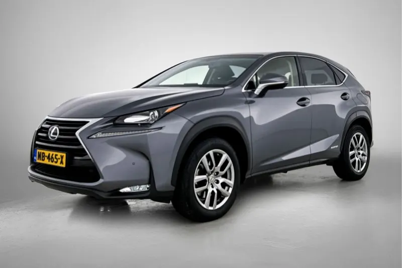 Lexus NX (2017)