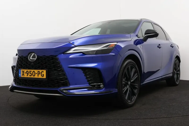 Lexus RX (2024)