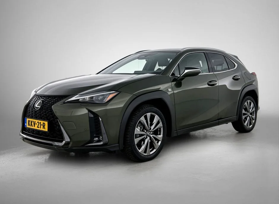 Lexus UX (2025) — foto 1