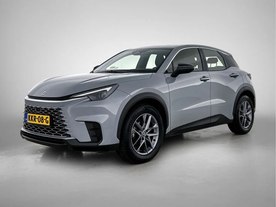 Lexus LBX (2025) — foto 1