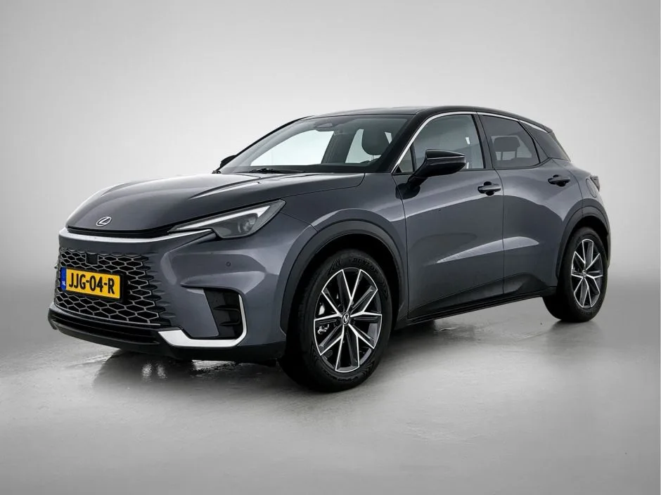 Lexus LBX (2025) — foto 1