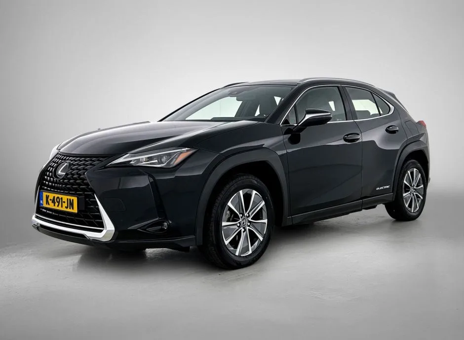 Lexus UX (2020) — foto 1