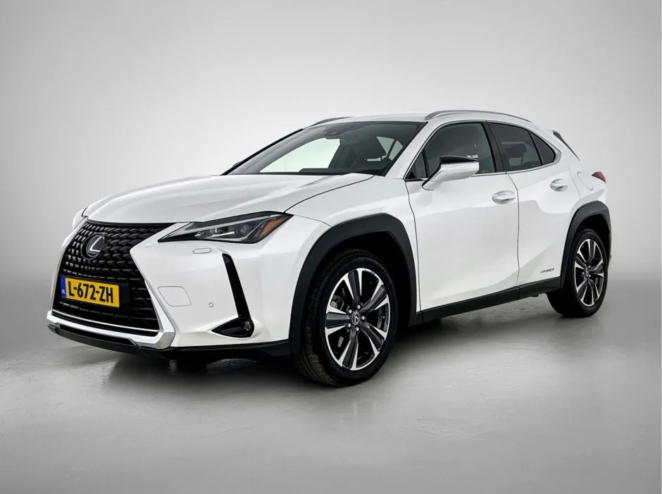 Lexus UX (2020) — foto 1