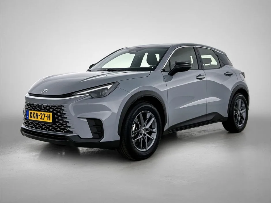 Lexus LBX (2024) — foto 1