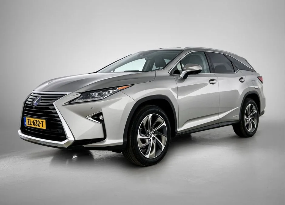 Lexus RX (2019) — foto 1