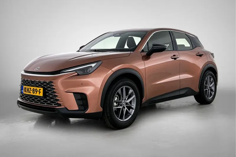 Lexus LBX (2025)