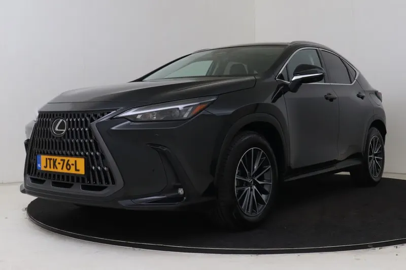 Lexus NX (2026)