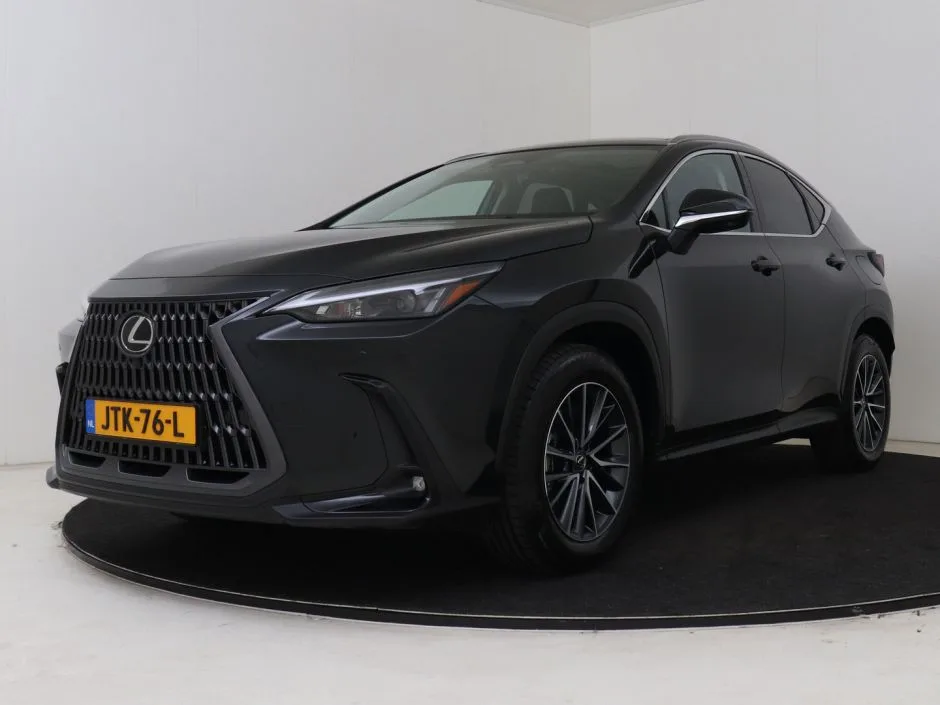 Lexus NX (2026) — foto 1