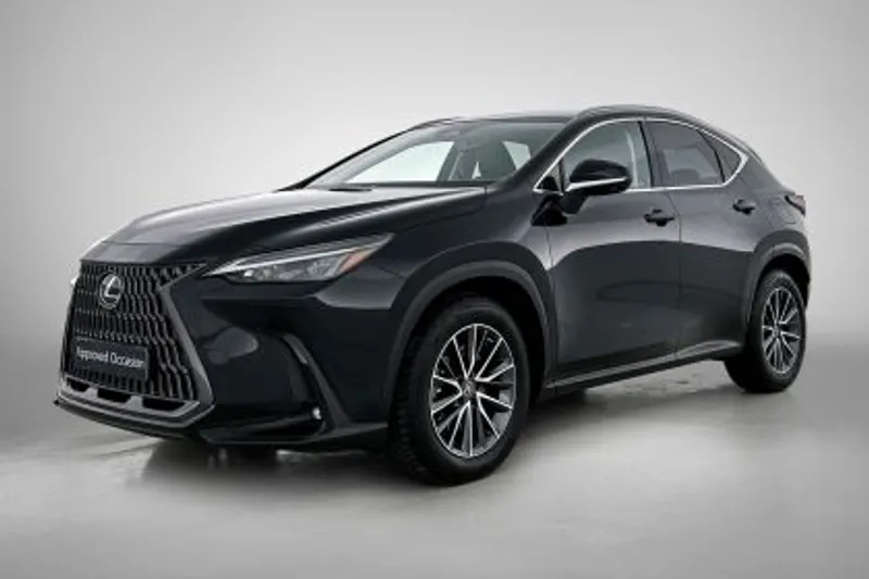 Lexus NX (2022)