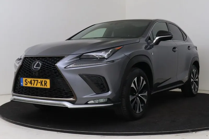 Lexus NX (2018)