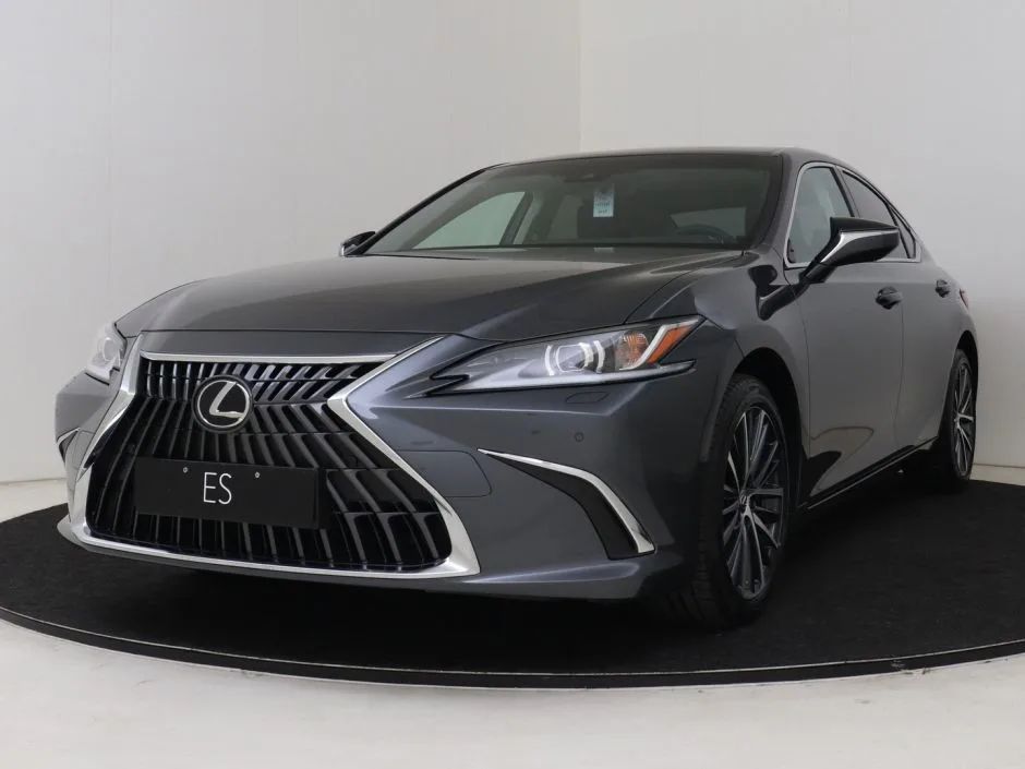 Lexus ES (2025) — foto 1