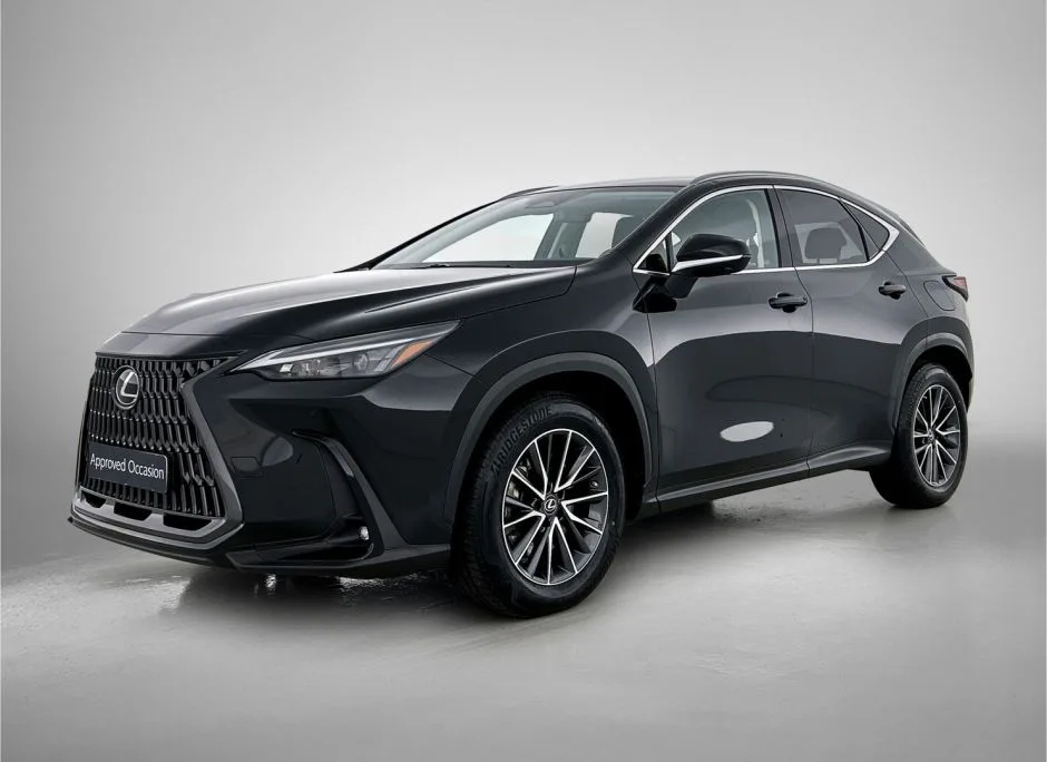 Lexus NX (2022) — foto 1