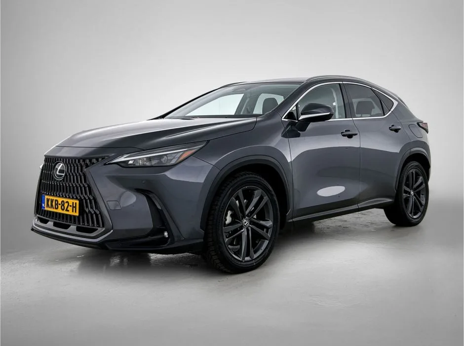 Lexus NX (2023) — foto 1