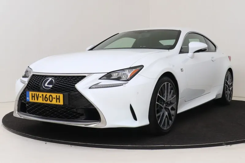 Lexus RC (2016)