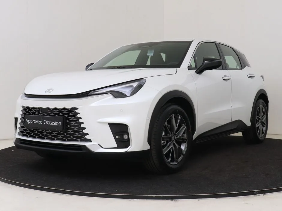 Lexus LBX (2026) — foto 1