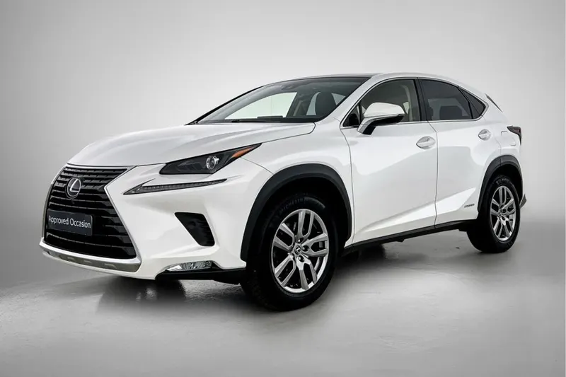 Lexus NX (2018)