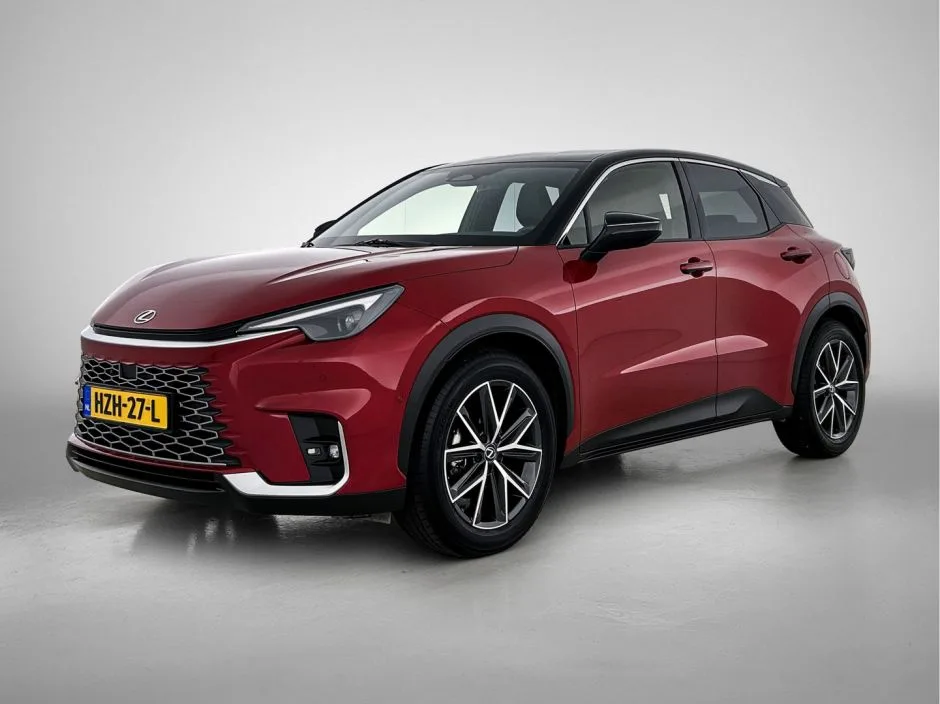 Lexus LBX (2025) — foto 1