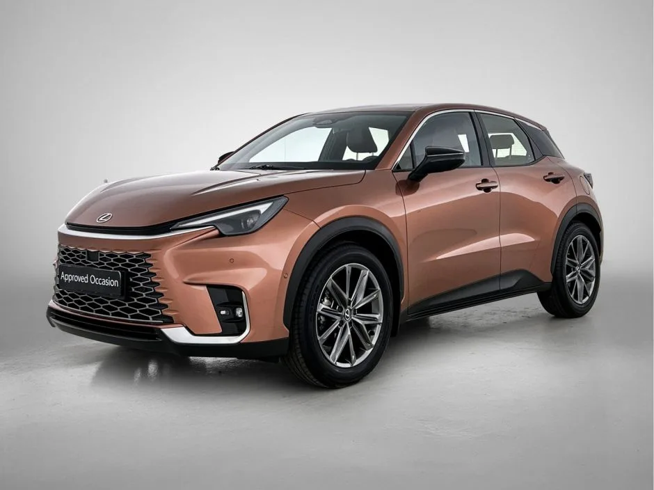 Lexus LBX (2025) — foto 1