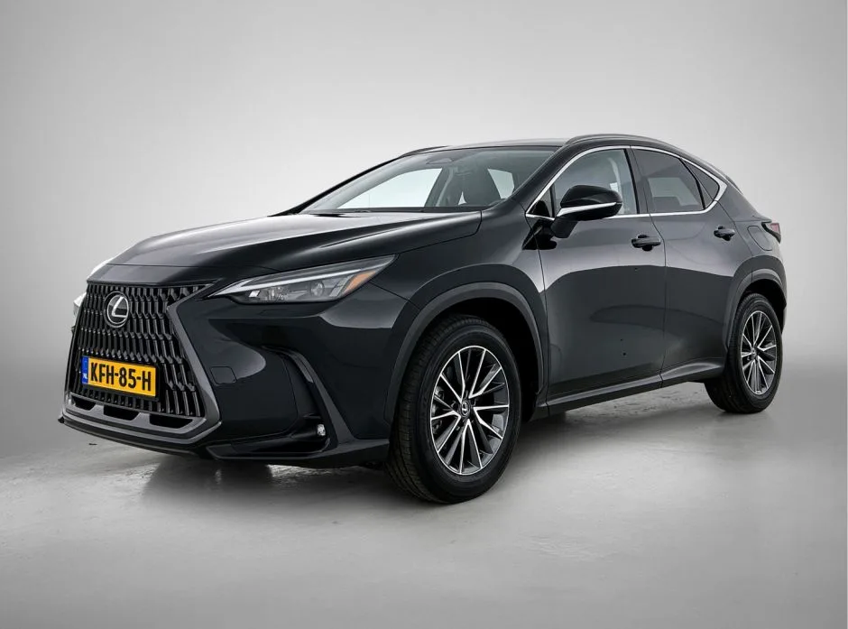 Lexus NX (2025) — foto 1