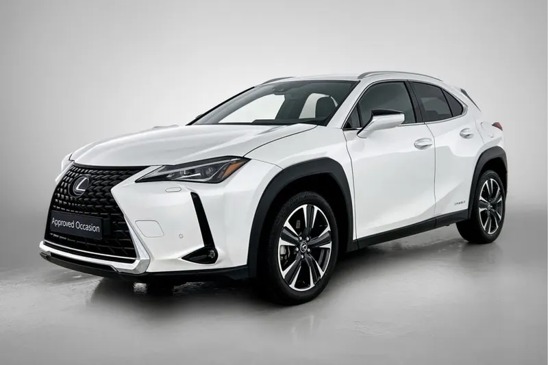 Lexus UX (2022)