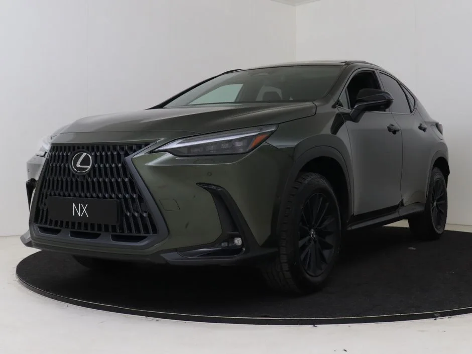 Lexus NX (2025) — foto 1
