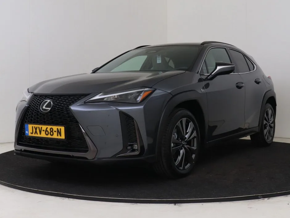 Lexus UX (2026) — foto 1