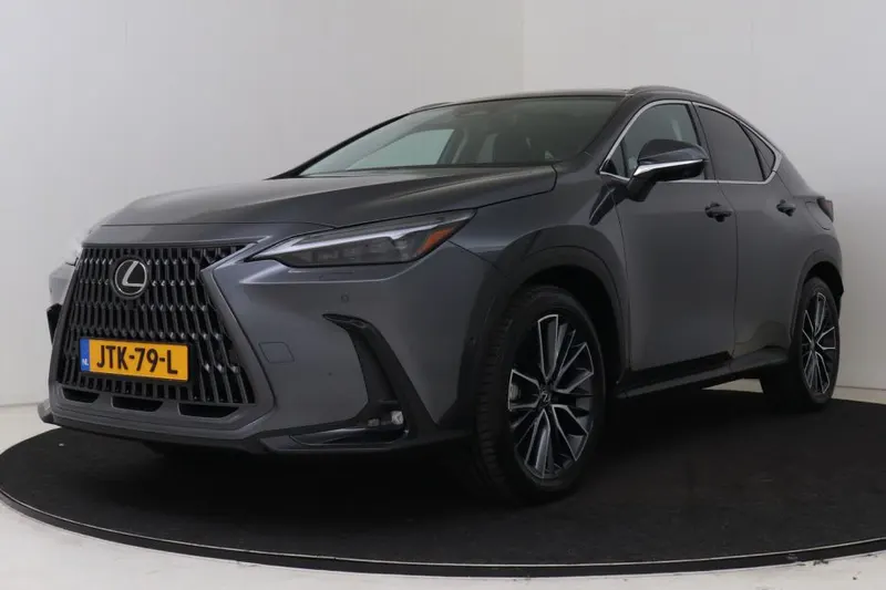 Lexus NX (2026)