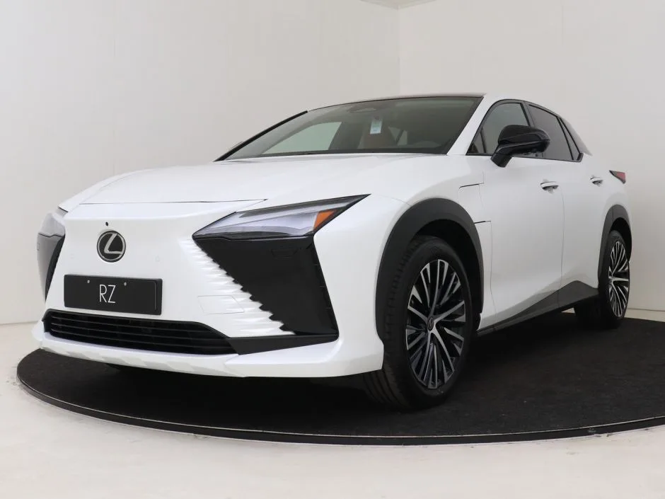 Lexus RZ (2026) — foto 1