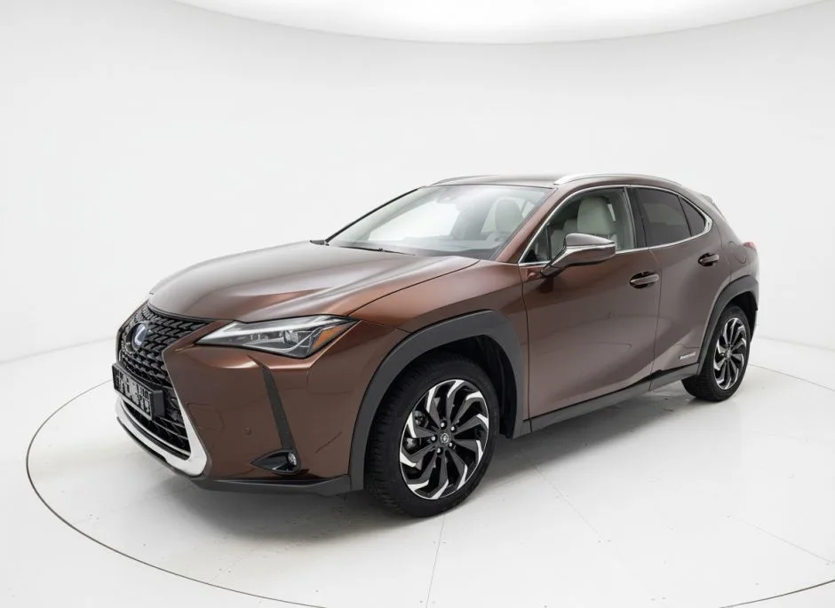 Lexus UX (2019) — foto 1