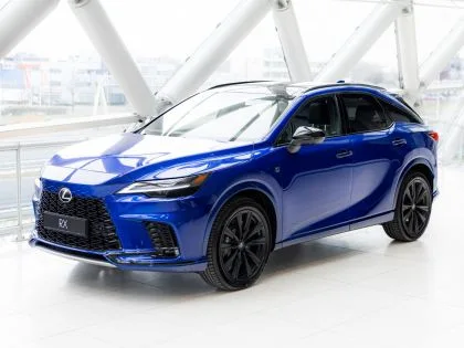 Lexus RX (2024) — foto 1