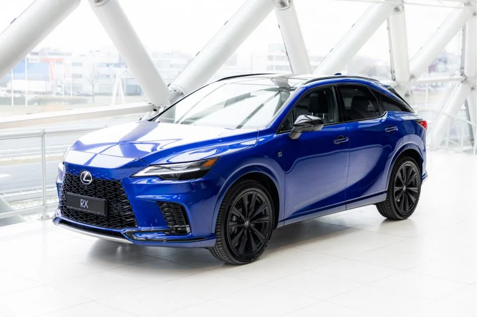 Lexus RX (2024) — foto 1