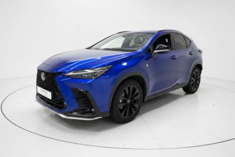 Lexus NX (2024)