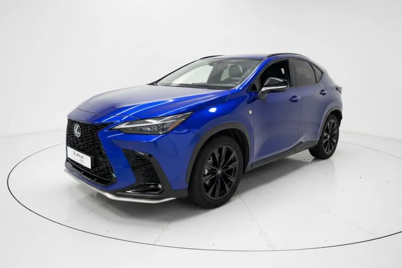 Lexus NX (2024)