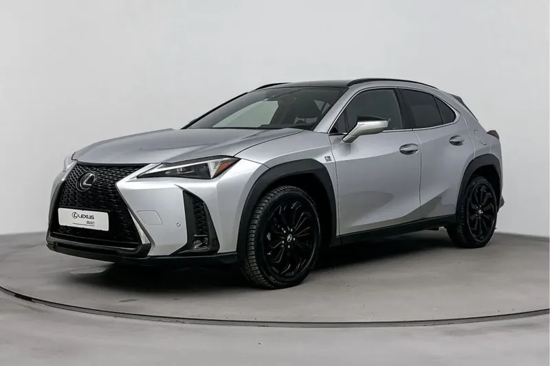 Lexus UX (2022)