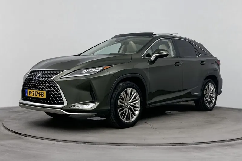 Lexus RX (2022)