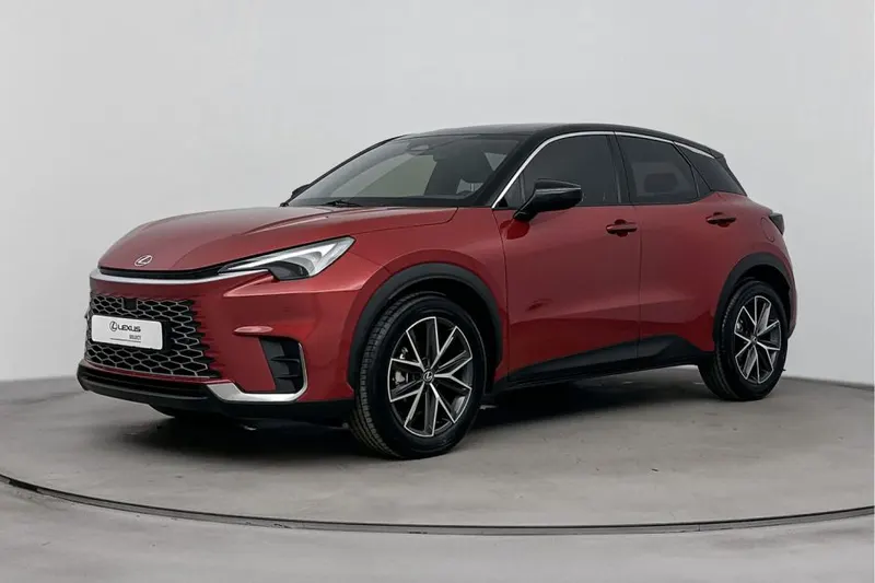 Lexus LBX (2025)