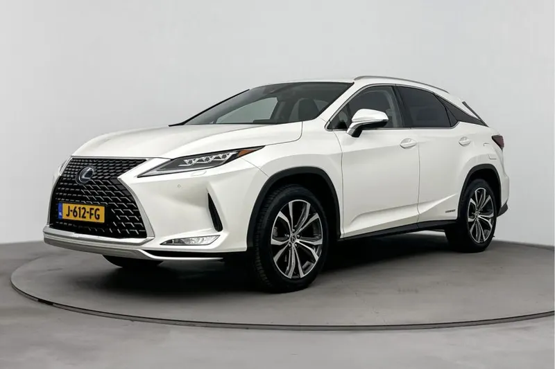 Lexus RX (2020)