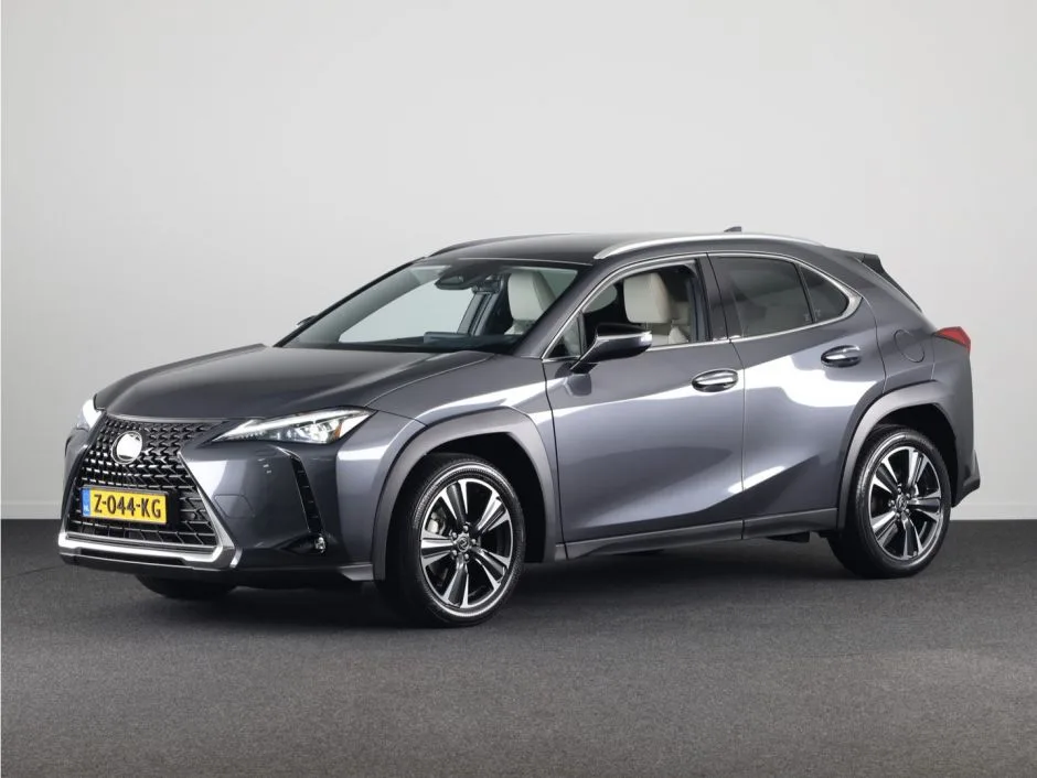 Lexus UX (2024) — foto 1