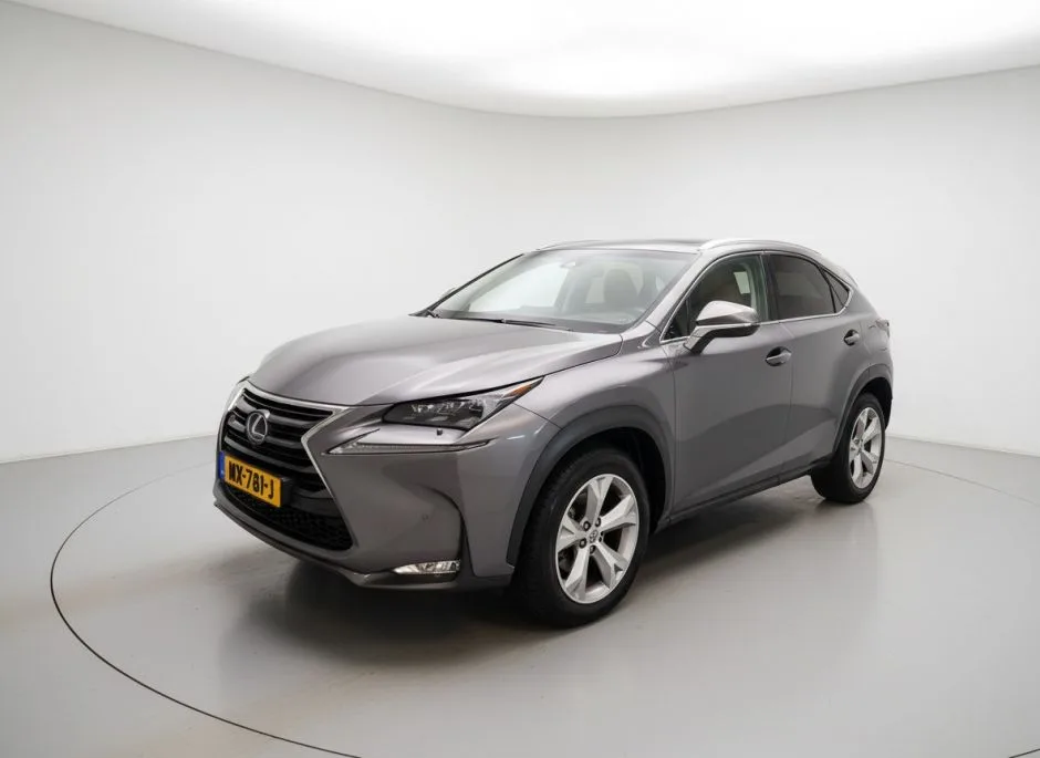 Lexus NX (2017) — foto 1