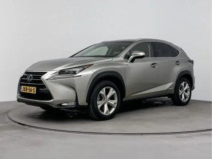 Lexus NX (2017) — foto 1