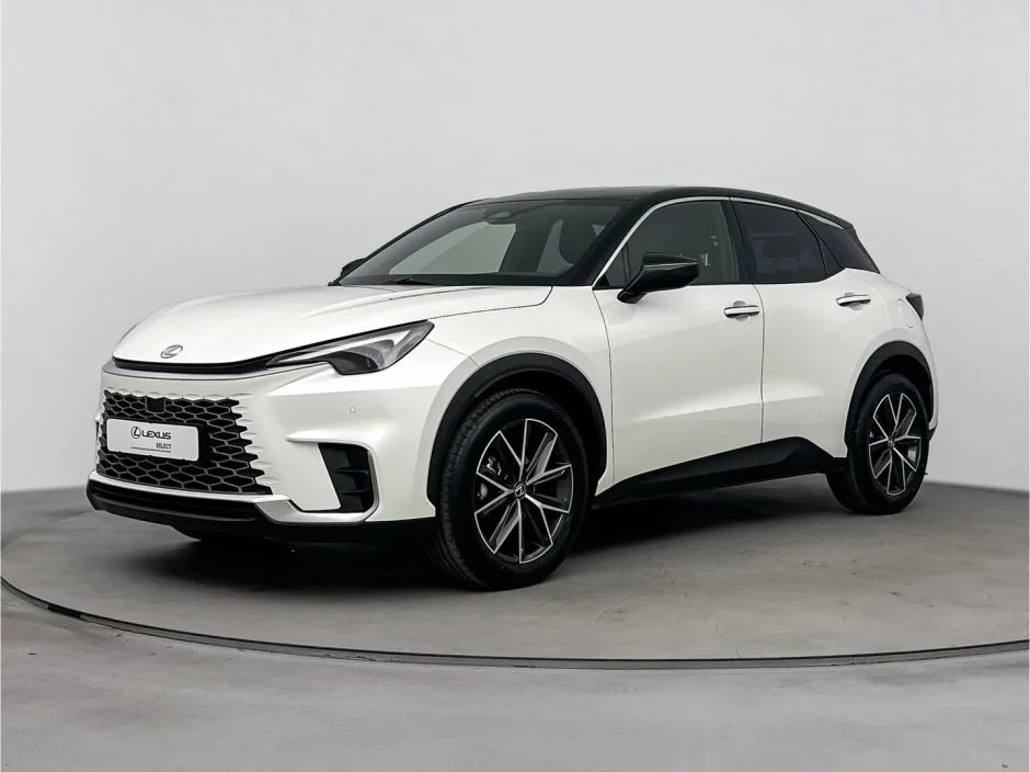 Lexus LBX (2025) — foto 1