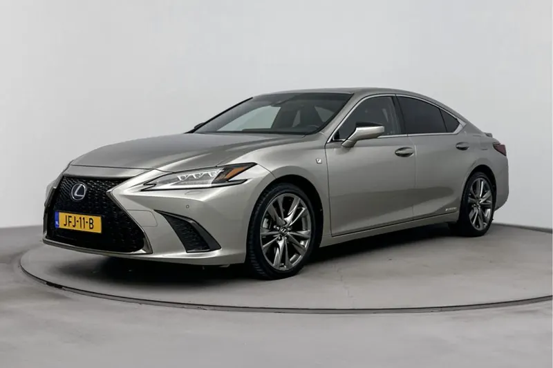 Lexus ES (2018)