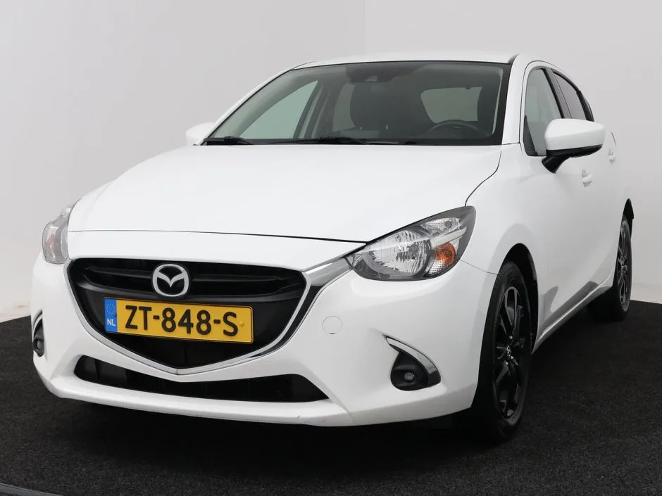 Mazda 2 (2019) — foto 1